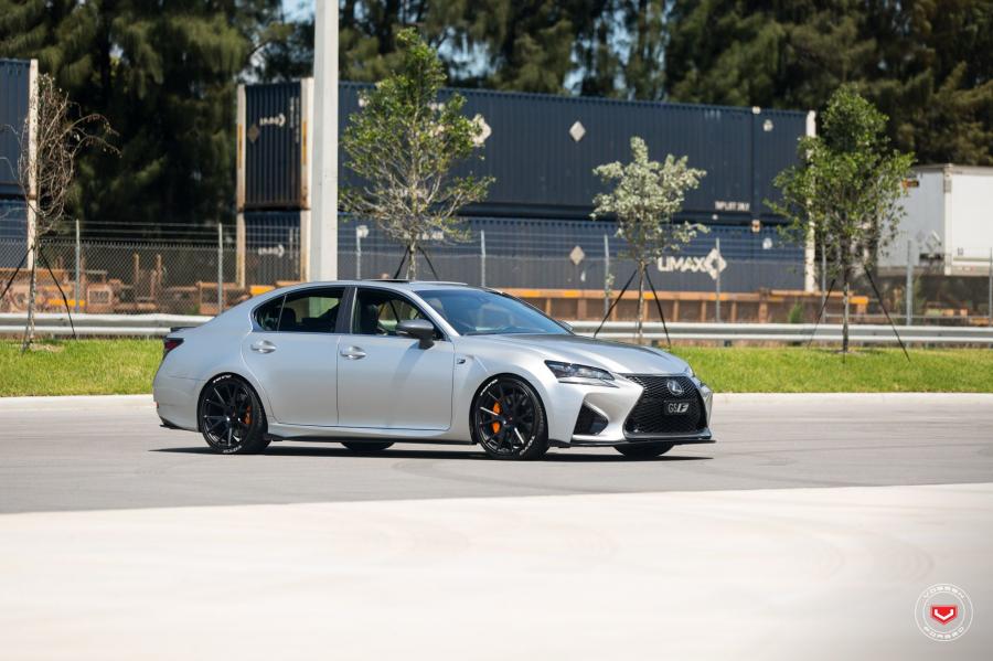  Lexus GS F on Vossen Wheels (VPS-306) 2017 года  (фото 6 из 40)